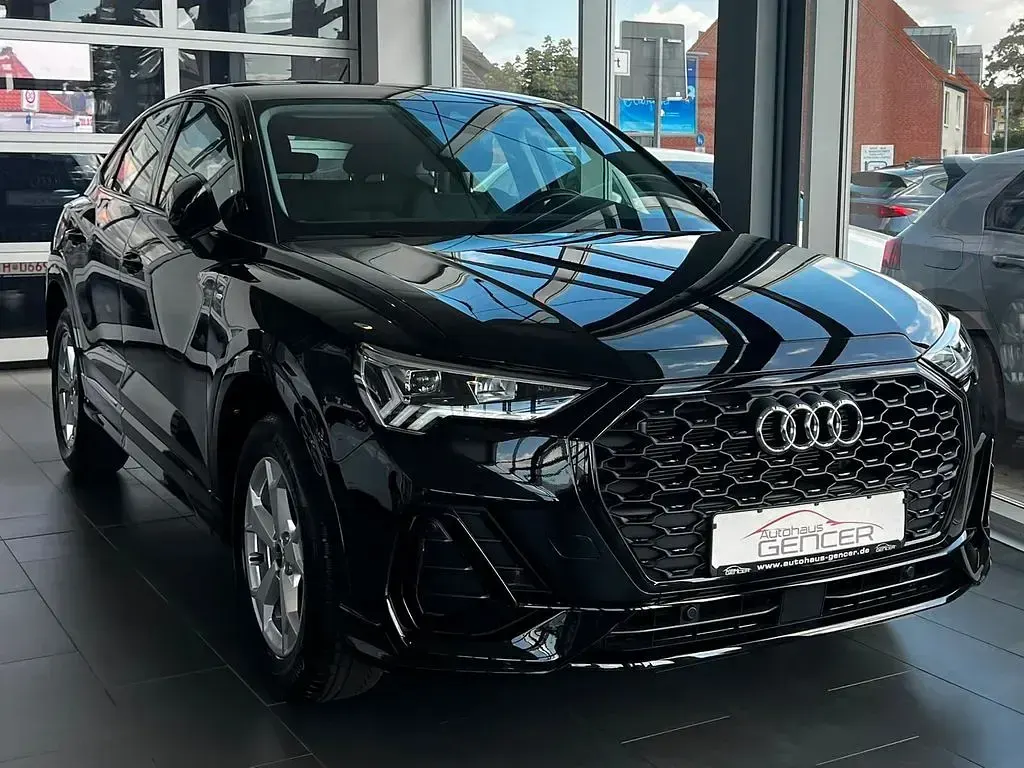 Gebraucht Audi Q3 Sportback S-Line 150 PS (110 kW) 2022 Schwarz SUV