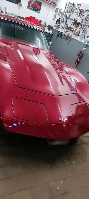 Second-hand Chevrolet Corvette C3 1977 Roșu