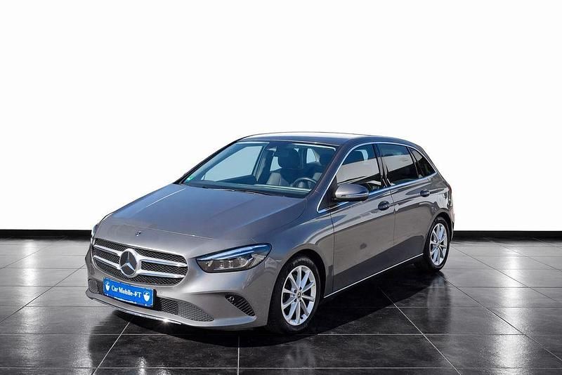 Gebraucht Mercedes B200 163 PS (119 kW) 2019 Grau Van / Kleinbus