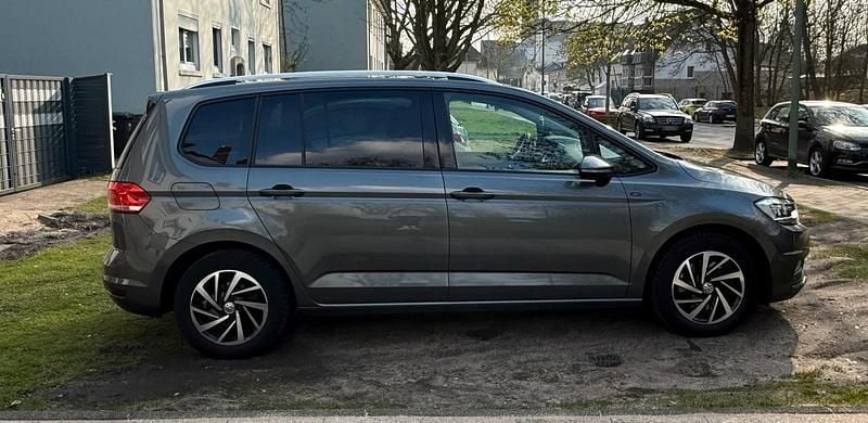 Gebraucht VW Touran Join 150 PS (110 kW) 2018 Grau Van / Kleinbus