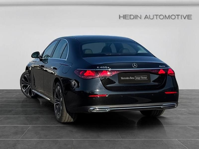 Second-hand Mercedes E400 252 CP (185 kW) 2025 Negru Berlinǎ
