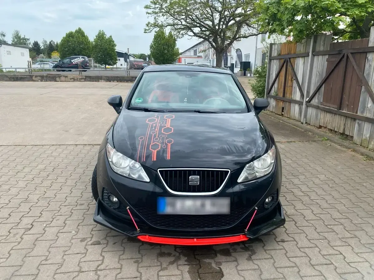 Gebraucht Seat Ibiza 68 PS (50 kW) 2010 Schwarz Kleinwagen