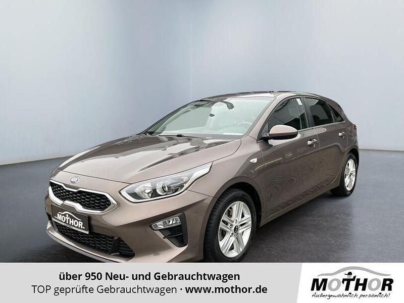 Gebraucht Kia Ceed Vision 99 PS (72 kW) 2019 Copper stone Kleinwagen