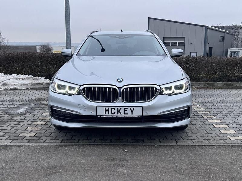 Second-hand BMW 520 Performance 190 CP (139 kW) 2019 Argintiu Break