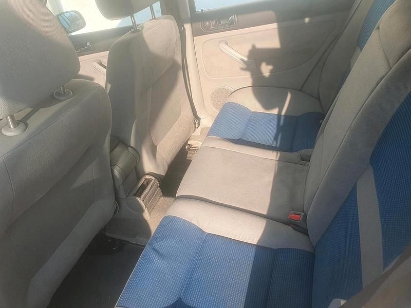 Gebraucht VW Golf IV 116 PS (85 kW) 2001 Schwarz Kombi