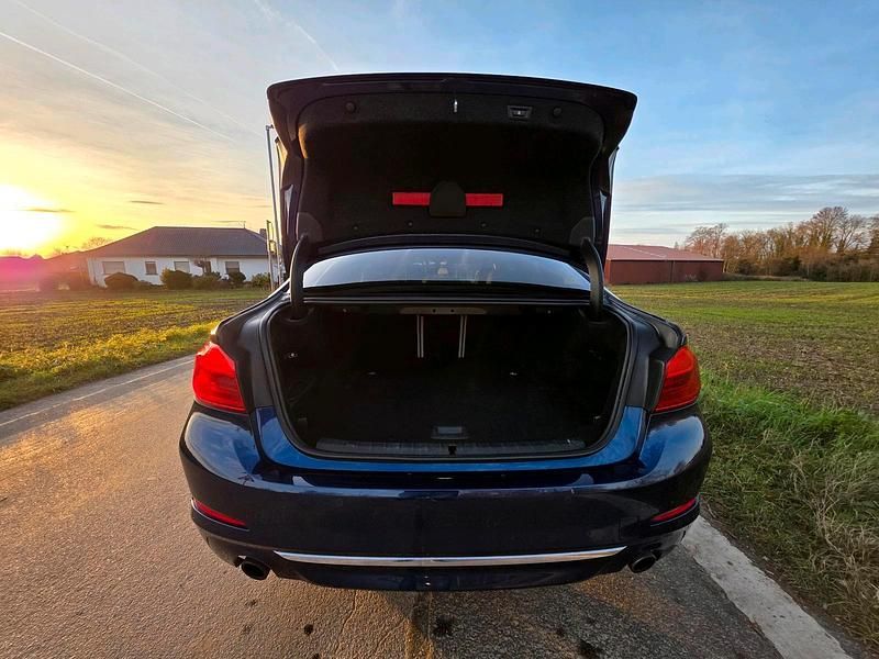 Gebraucht BMW 530 iPerformance 252 PS (185 kW) 2018 Blau Limousine