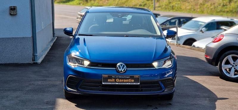Gebraucht VW Polo Life 95 PS (69 kW) 2023 Blau Kleinwagen