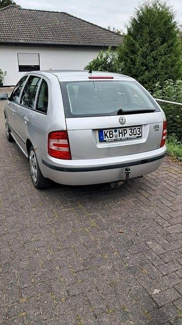 Silber Gebraucht 2006 Skoda Fabia Ambiente Kombi | 600 € (Superpreis) - Bild 1/4