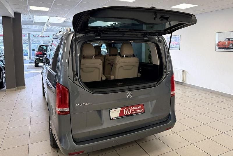 Gebraucht Mercedes V250 190 PS (139 kW) 2021 Grau Van / Kleinbus