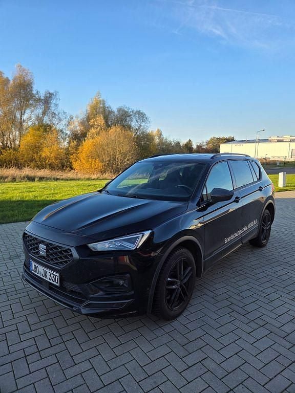 Schwarz Gebraucht 2023 Seat Tarraco 4Drive SUV | 22.900 € (Superpreis) - Bild 1/4