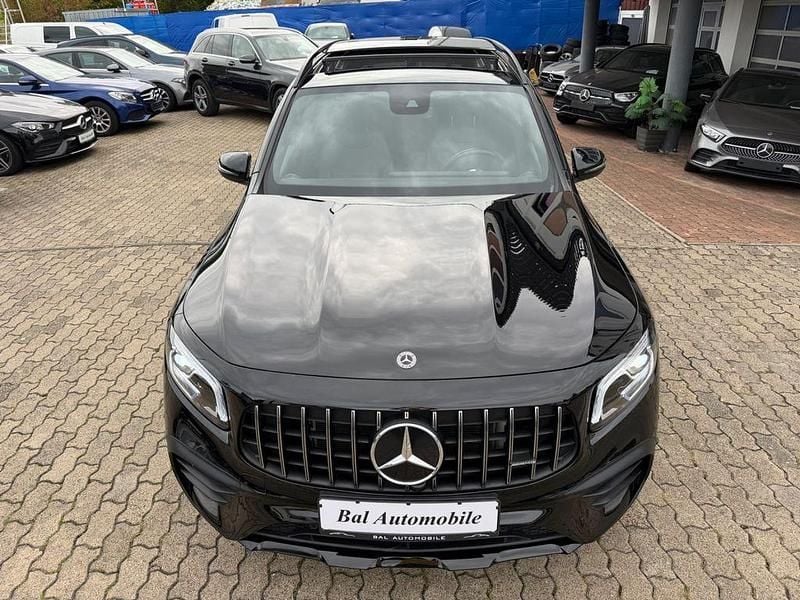 Gebraucht Mercedes GLB35 AMG 306 PS (225 kW) 2022 Kosmosschwarz  metalliclack SUV