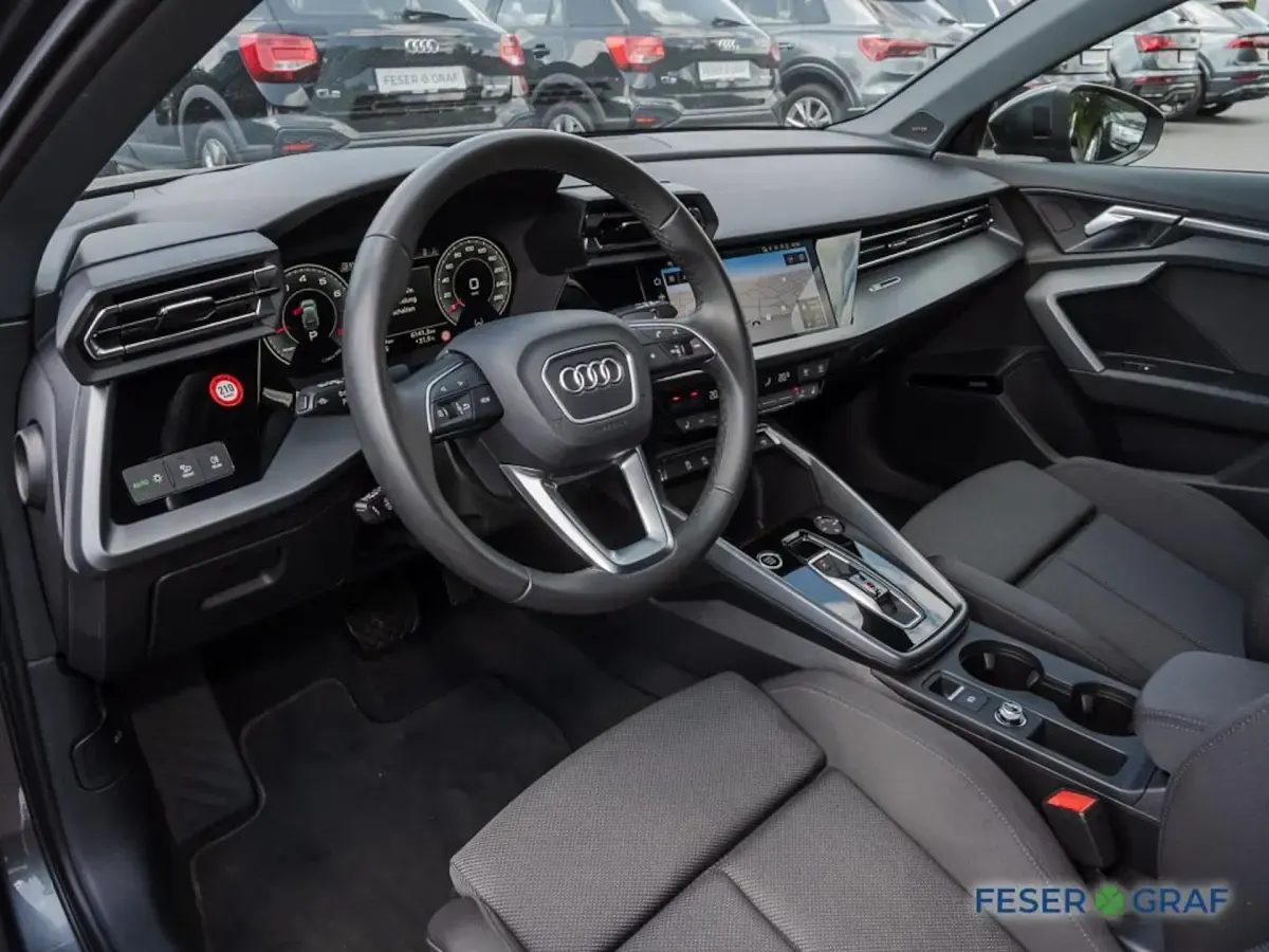 Gebraucht Audi A3 S-Line 150 PS (110 kW) 2025 Daytonagrau perleffekt Limousine