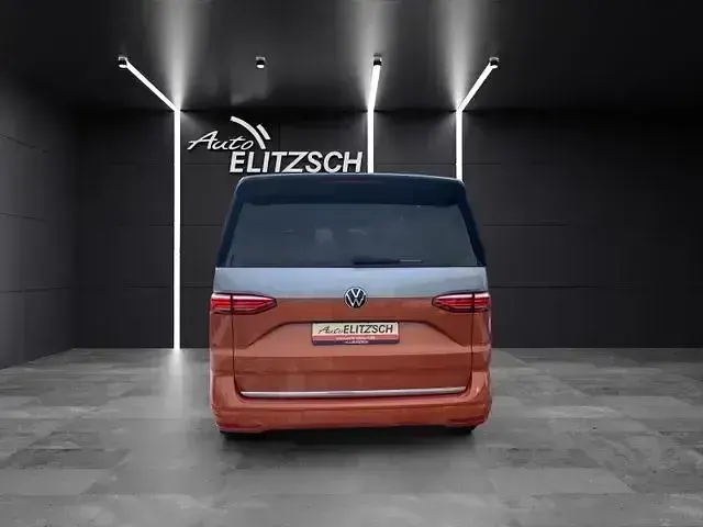 Gebraucht VW Multivan Style 150 PS (110 kW) 2022 Silber Van / Kleinbus