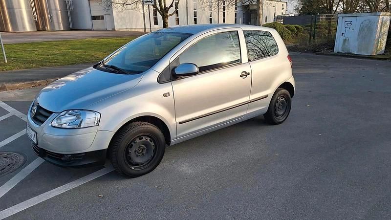 Gebraucht VW Fox 75 PS (55 kW) 2005 Silber Kleinwagen