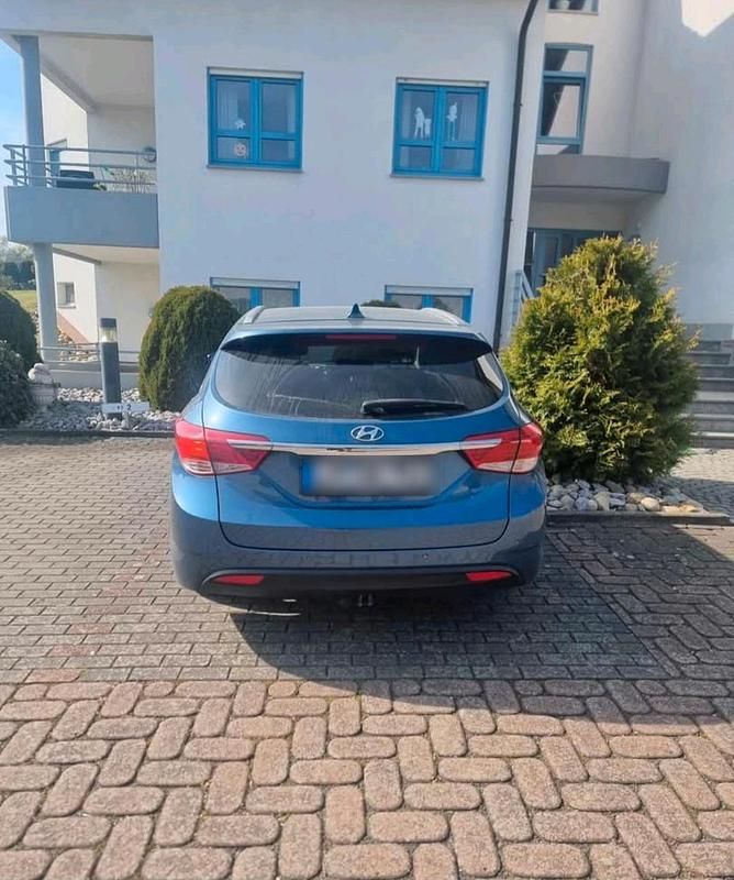 Gebraucht Hyundai i40 140 PS (102 kW) 2015 Limousine