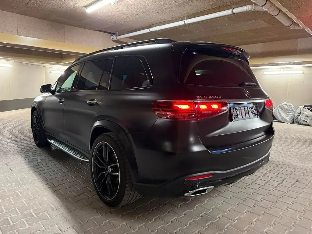 Gebraucht Mercedes GLS450 AMG 367 PS (269 kW) 2024 Schwarz SUV