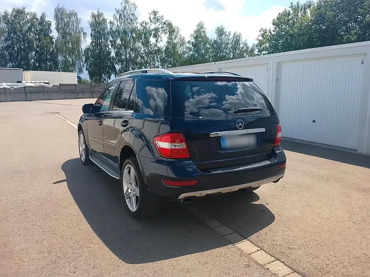 Gebraucht Mercedes ML320 AMG 224 PS (164 kW) 2008 Blau SUV