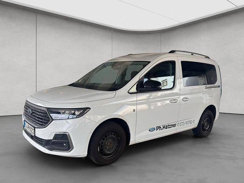 Gebraucht Ford Tourneo Connect Titanium 114 PS (83 kW) 2024 Weiß Van / Kleinbus