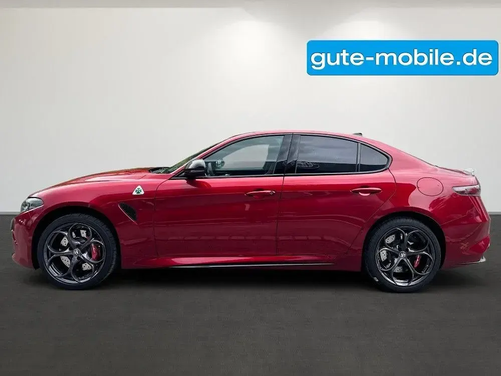 Neu Alfa Romeo Giulia Quadrifoglio 519 PS (381 kW) 2026 Rosso etna Limousine