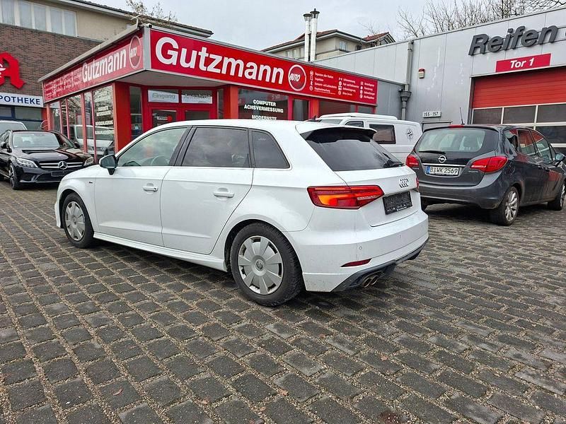 Gebraucht Audi A3 S-Line 150 PS (110 kW) 2019 Weiß Limousine