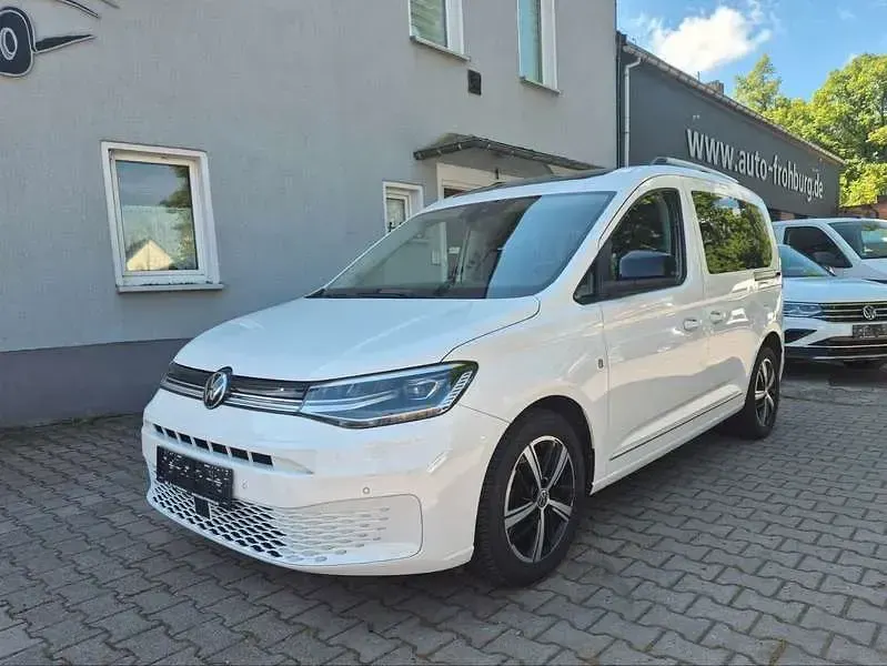 Gebraucht VW Caddy Style 122 PS (89 kW) 2021 Weiß Van / Kleinbus