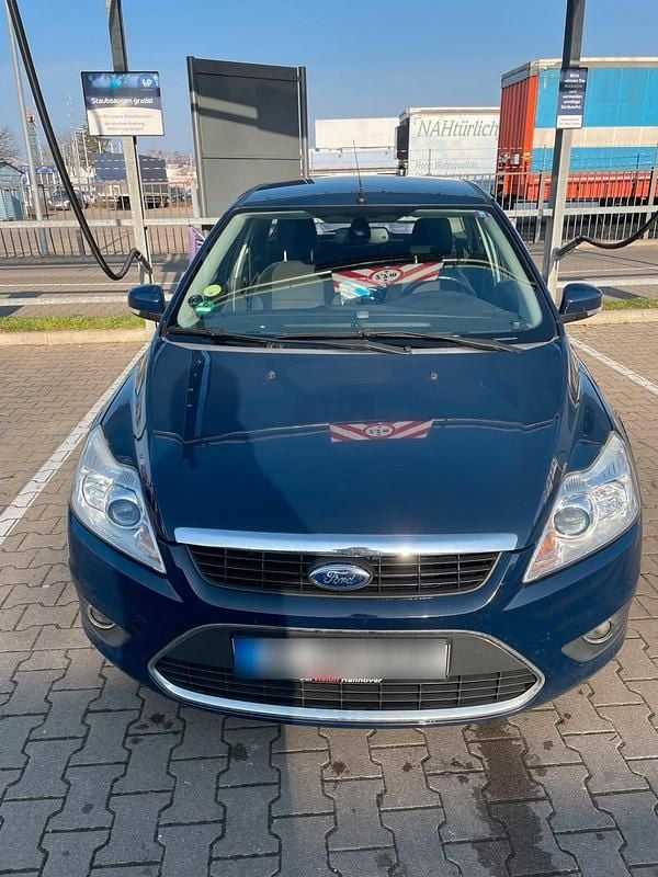 Gebraucht Ford Focus Ghia 145 PS (106 kW) 2008 Blau Kombi