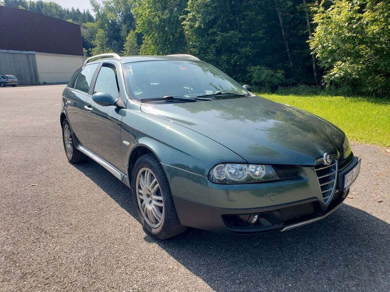 Grün Gebraucht 2005 Alfa Romeo Crosswagon Progression Kombi | 5.800 € - Bild 1/4