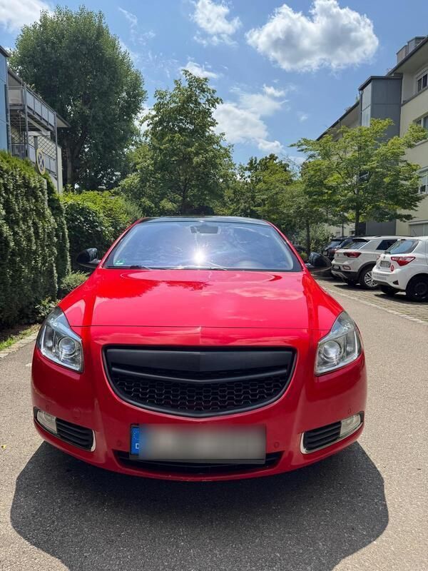 Rot Gebraucht 2011 Opel Insignia Limousine | 6.300 € (Etwas zu teuer) - Bild 1/4