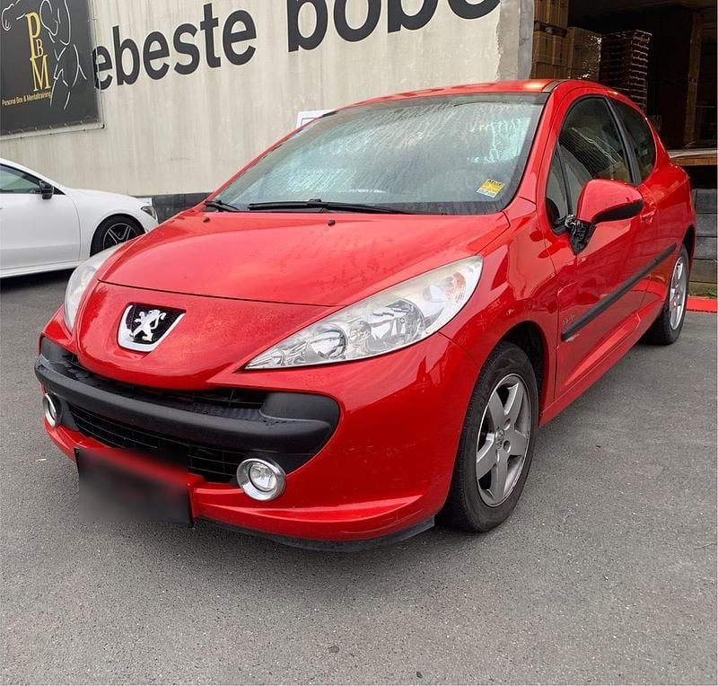 Rot Gebraucht 2009 Peugeot 207 Limousine | 1.000 € (Superpreis) - Bild 1/4