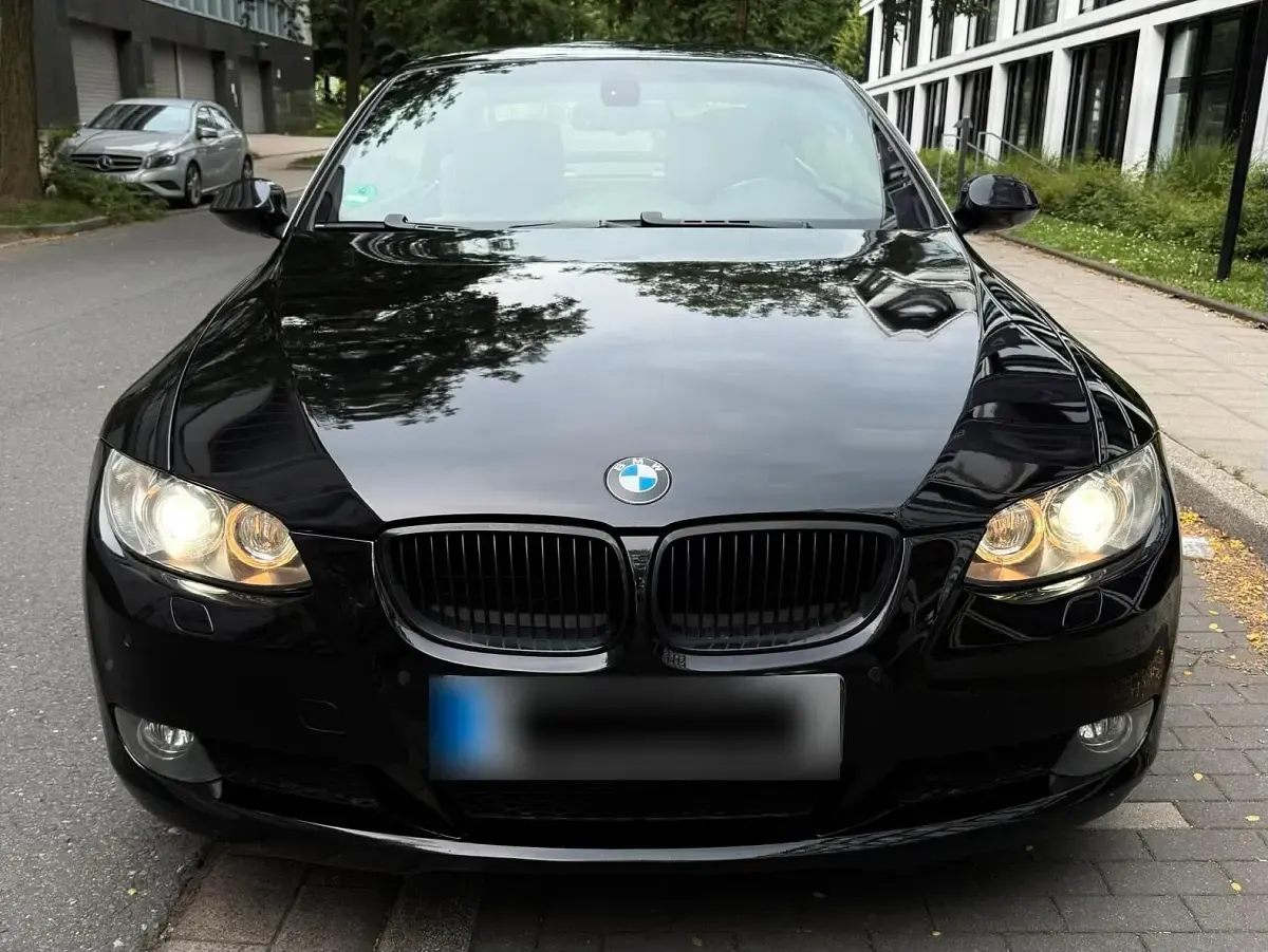 Gebraucht BMW 330 Cabriolet 231 PS (169 kW) 2008 Schwarz Cabrio