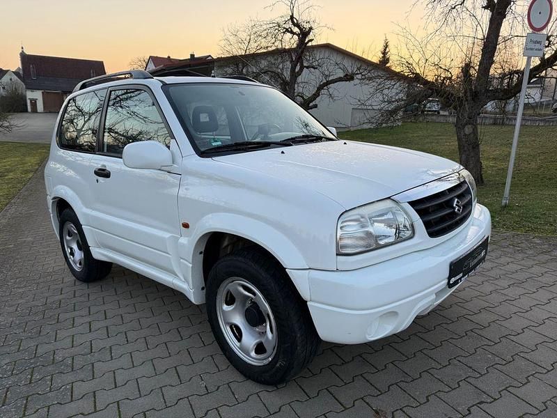 Gebraucht Suzuki Grand Vitara Comfort 94 PS (69 kW) 2002 Weiß SUV