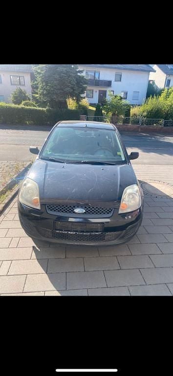 Blau Gebraucht 2006 Ford Fiesta Ambiente Limousine | 550 € (Superpreis) - Bild 1/4