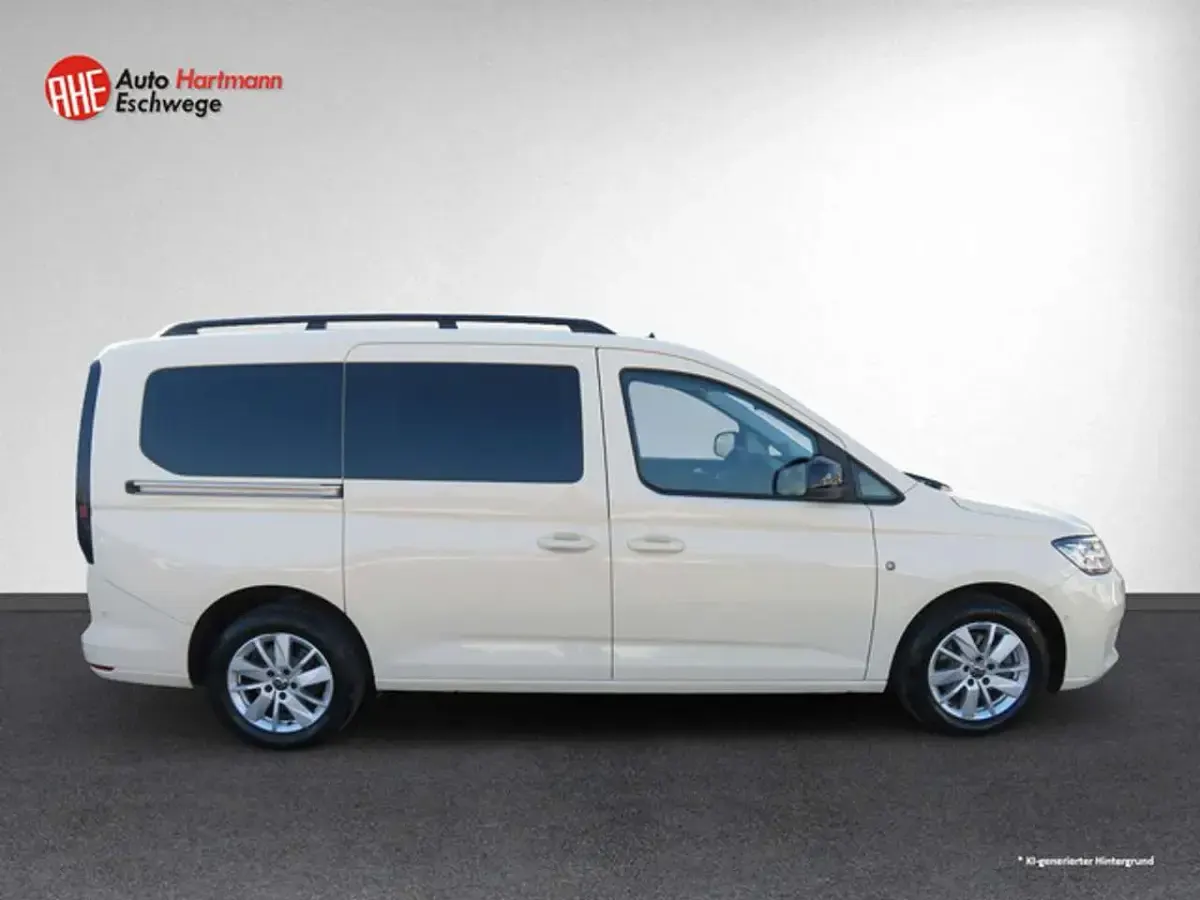 Gebraucht VW Caddy Maxi Life 122 PS (89 kW) 2024 Hellelfenbein Van / Kleinbus