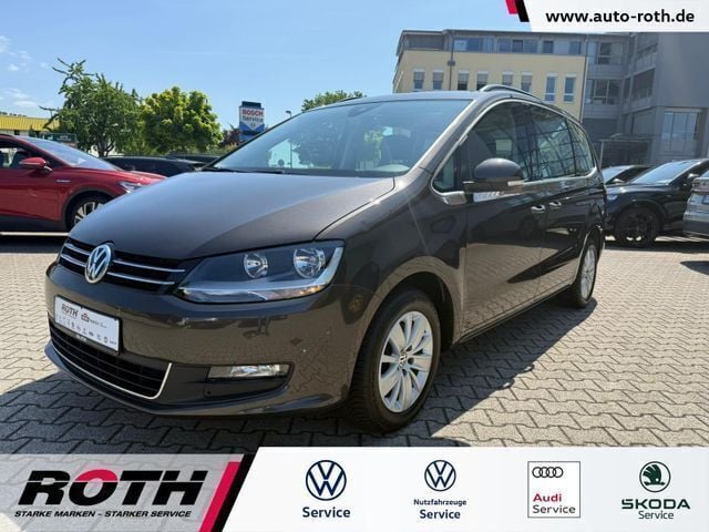 Black oak brown metallic Gebraucht 2022 VW Sharan Comfortline Van / Kleinbus | 26.990 € (Fairer Preis) - Bild 1/4