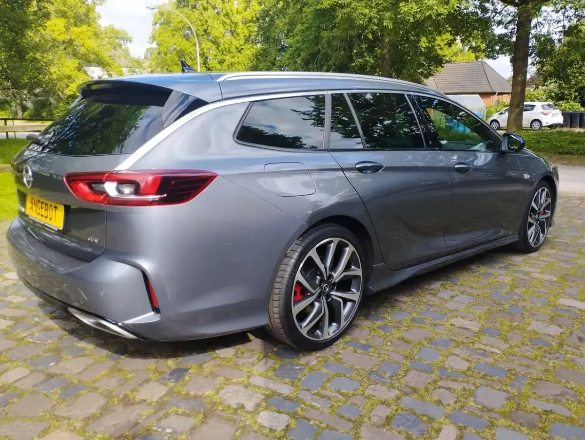 Gebraucht Opel Insignia 230 PS (169 kW) 2020 Licht grau m2 Kombi