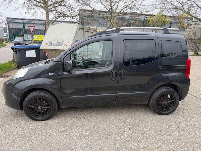 Gebraucht Fiat Qubo Dynamic 73 PS (53 kW) 2011 Schwarz Van / Kleinbus