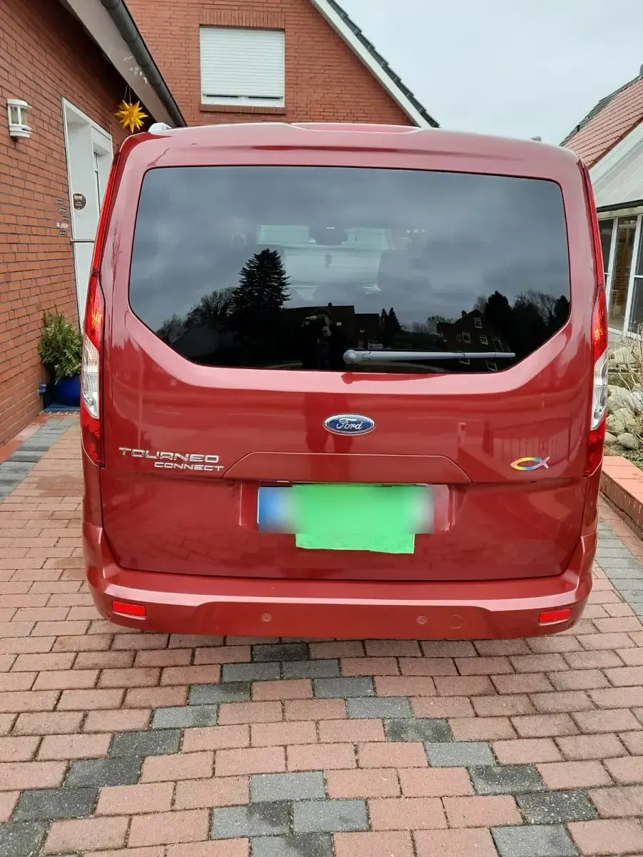 Gebraucht Ford Tourneo Connect 120 PS (88 kW) 2019 Rot Van / Kleinbus