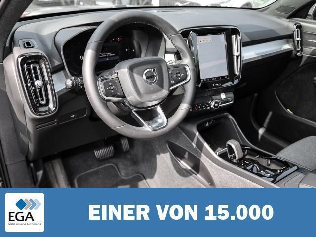 Gebraucht Volvo XC40 Plus 163 PS (119 kW) 2023 Schwarz metallic SUV