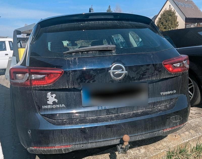 Gebraucht Opel Insignia 136 PS (100 kW) 2018 Blau Kombi