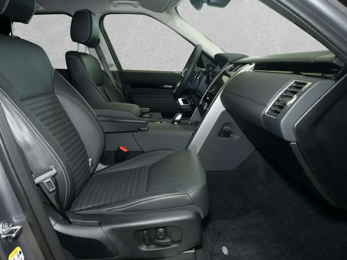 Gebraucht Land Rover Discovery S 249 PS (183 kW) 2025 Grau SUV