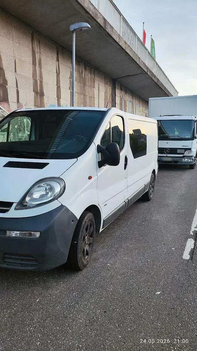 Käytetty Opel Vivaro 101 HP (74 kW) 2006 Valkoinen Tila-auto
