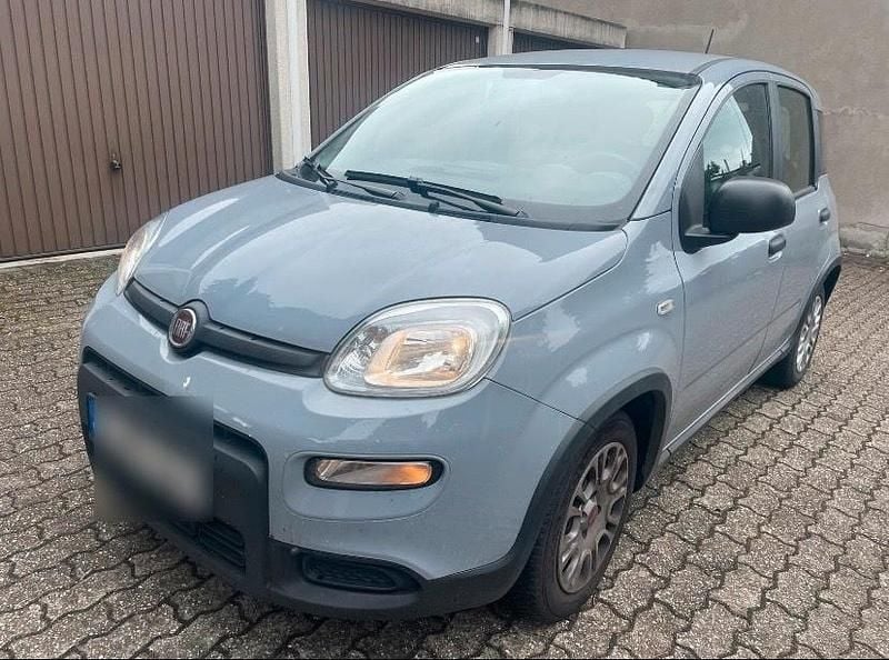 Grau Gebraucht 2023 Fiat Panda Kleinwagen | 6.799 € - Bild 1/4