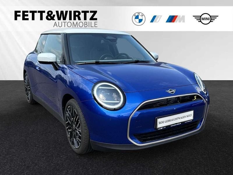 Blazing blue metallic Neu 2024 Mini Cooper SE Kleinwagen | 35.590 € (Teuer) - Bild 1/3