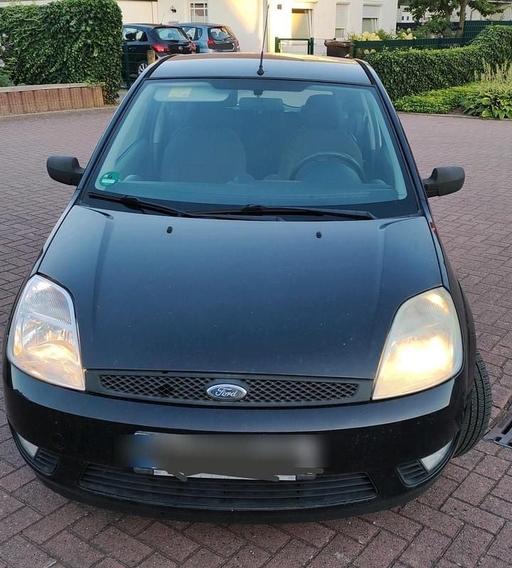 Schwarz Gebraucht 2003 Ford Fiesta Kleinwagen | 1.000 € (Guter Preis) - Bild 1/4
