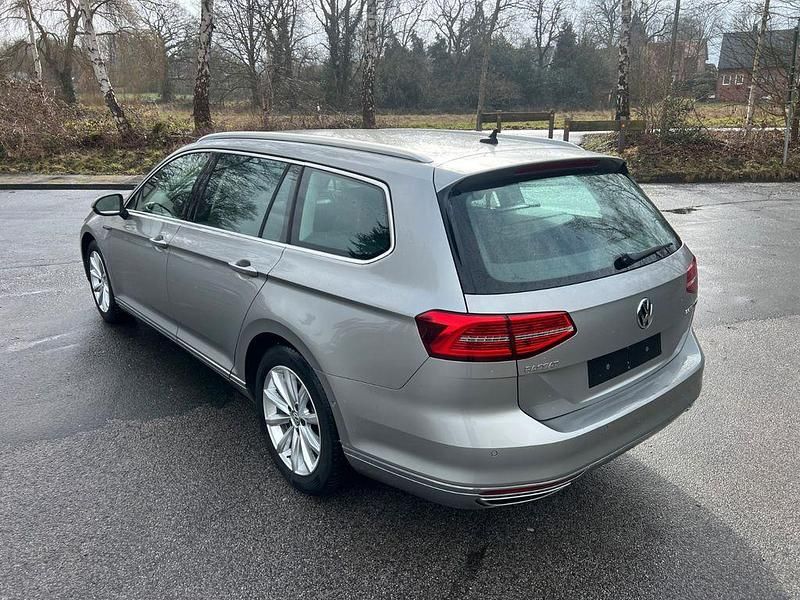 Gebraucht VW Passat Highline 239 PS (175 kW) 2016 Silber Kombi