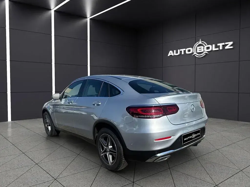 Gebraucht Mercedes GLC200 AMG 197 PS (144 kW) 2022 Silber/grau (metallic) SUV