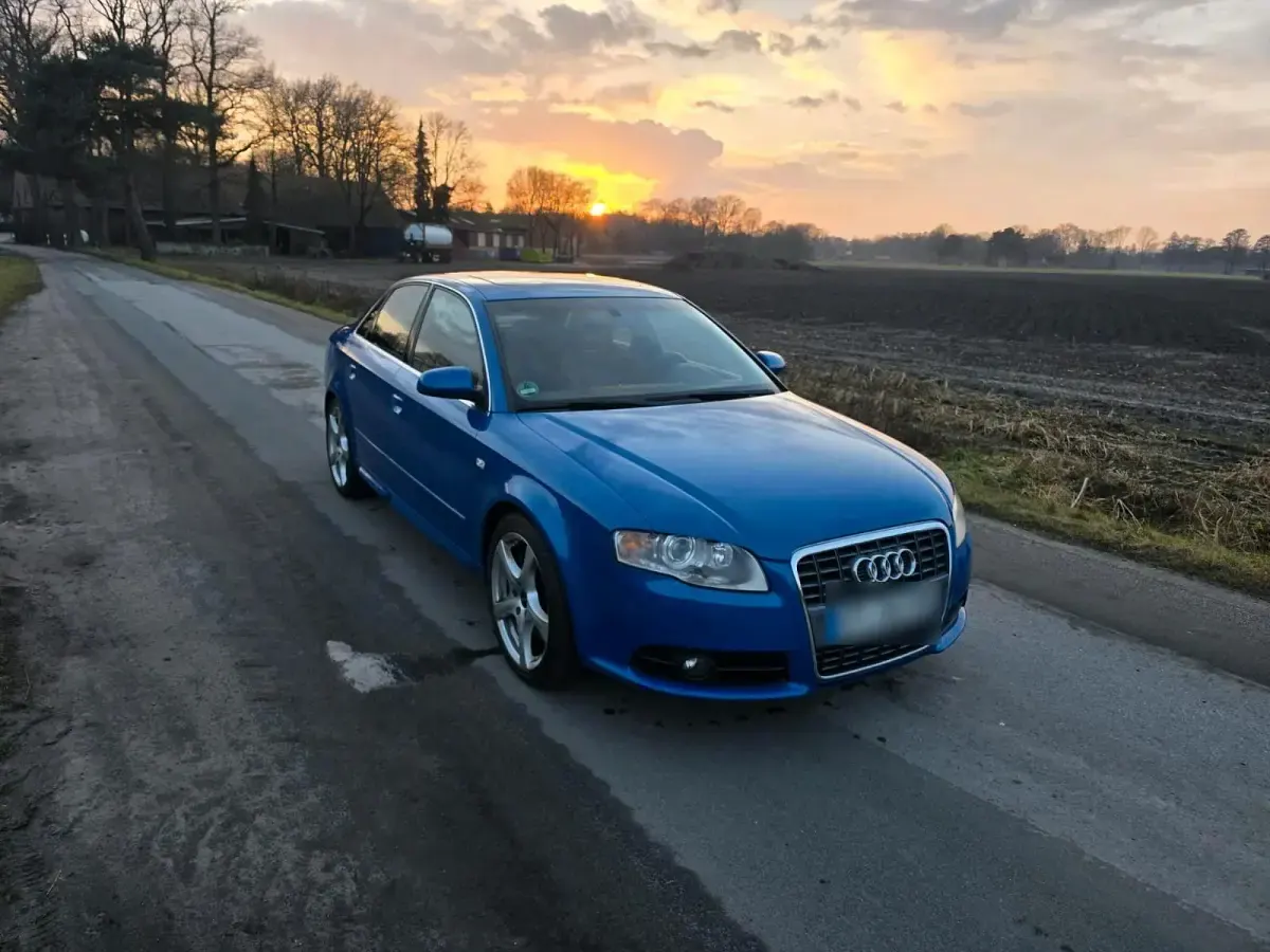 Gebraucht Audi S4 Design 344 PS (253 kW) 2005 Blau Limousine
