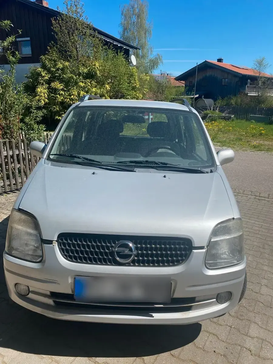 Usata Opel Agila 75 CV (55 kW) 2003 Argento Monovolume