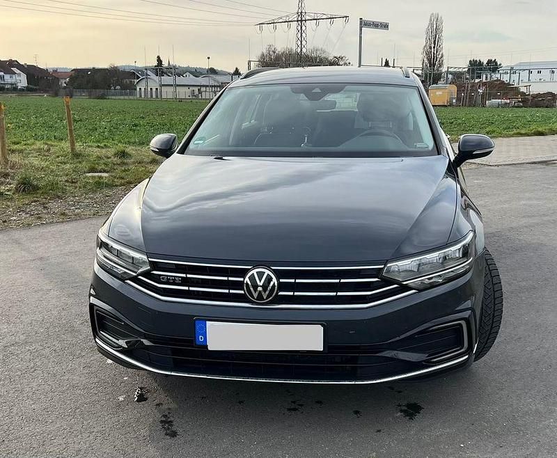 Gebraucht VW Passat GTE 218 PS (160 kW) 2021 Grau Kombi