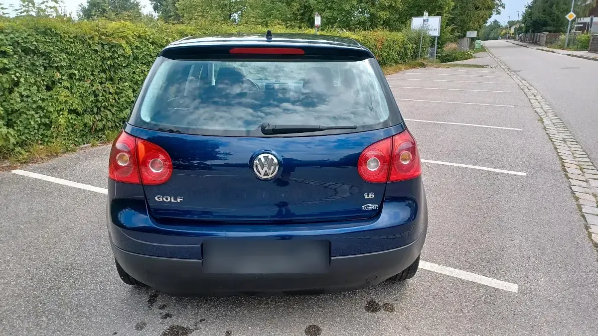 Gebraucht VW Golf V 102 PS (75 kW) 2008 Blau Kleinwagen